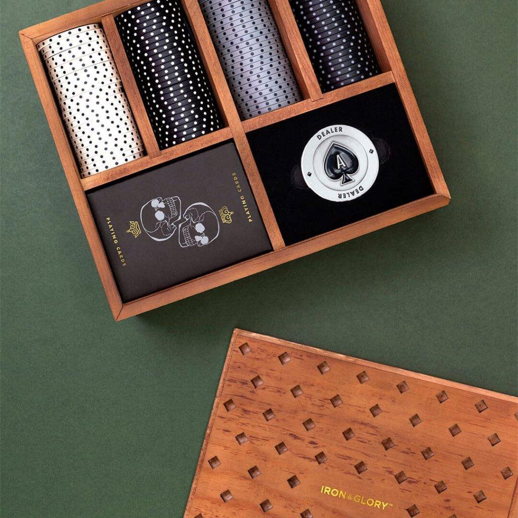 Iron & Glory Dead Man's Hand Poker Set
