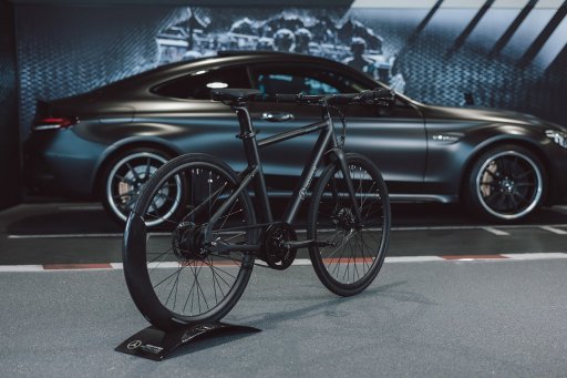 image of Mercedes-EQ Formula E Team eBike