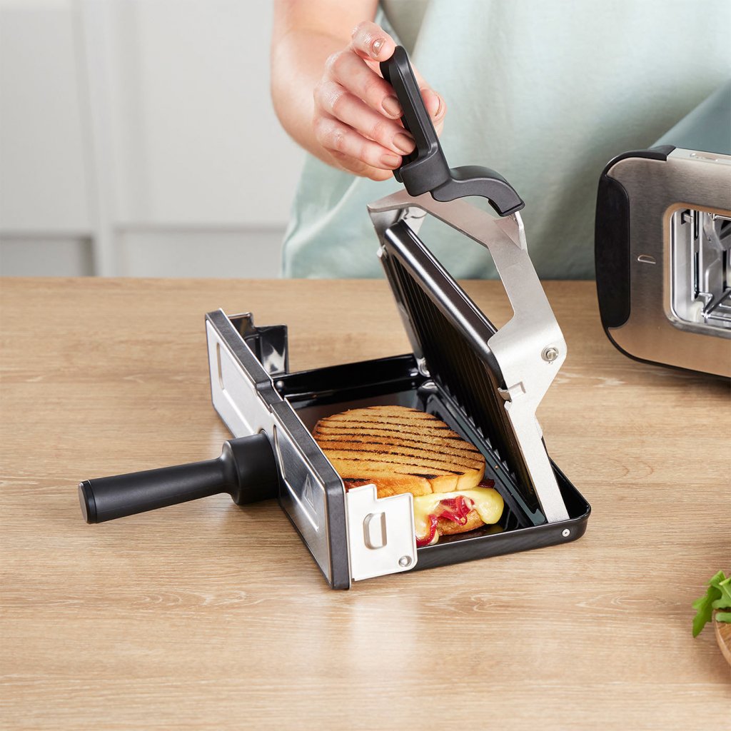 Photo 1 of Ninja Foodi 3-in-1 Toaster, Grill & Panini Press