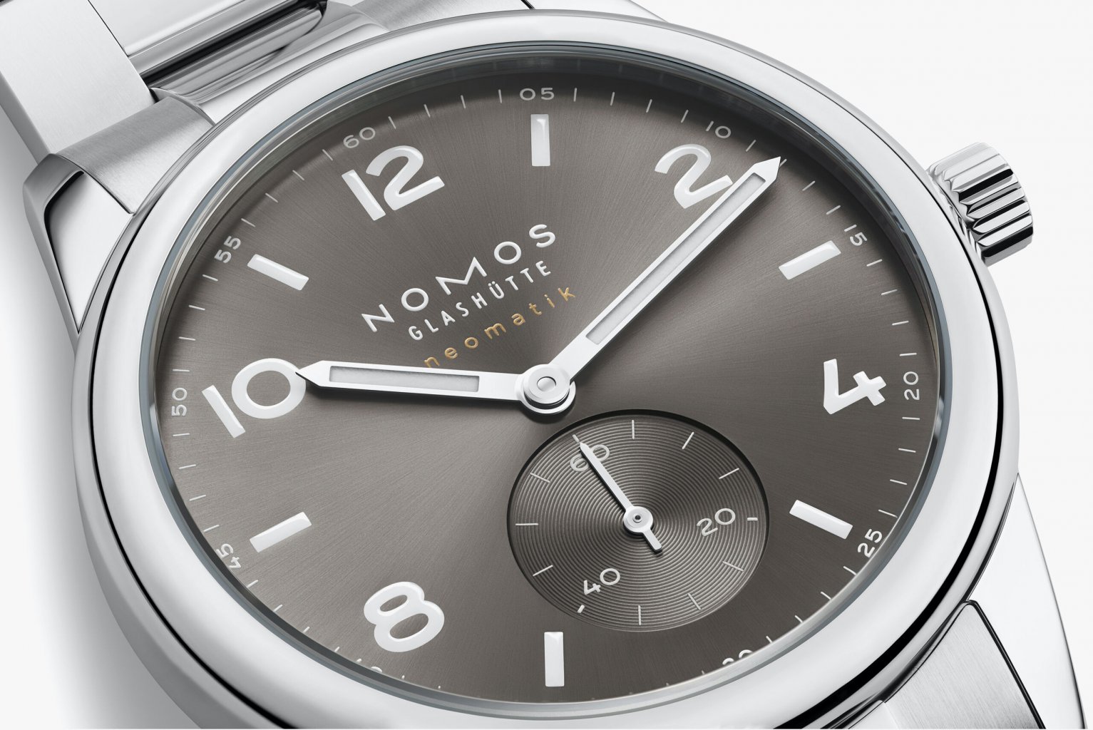 Photo 1 of NOMOS Club Sport neomatik 39